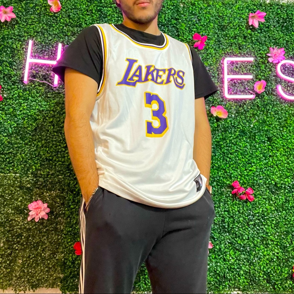 Anthony Davis Lakers jersey size L